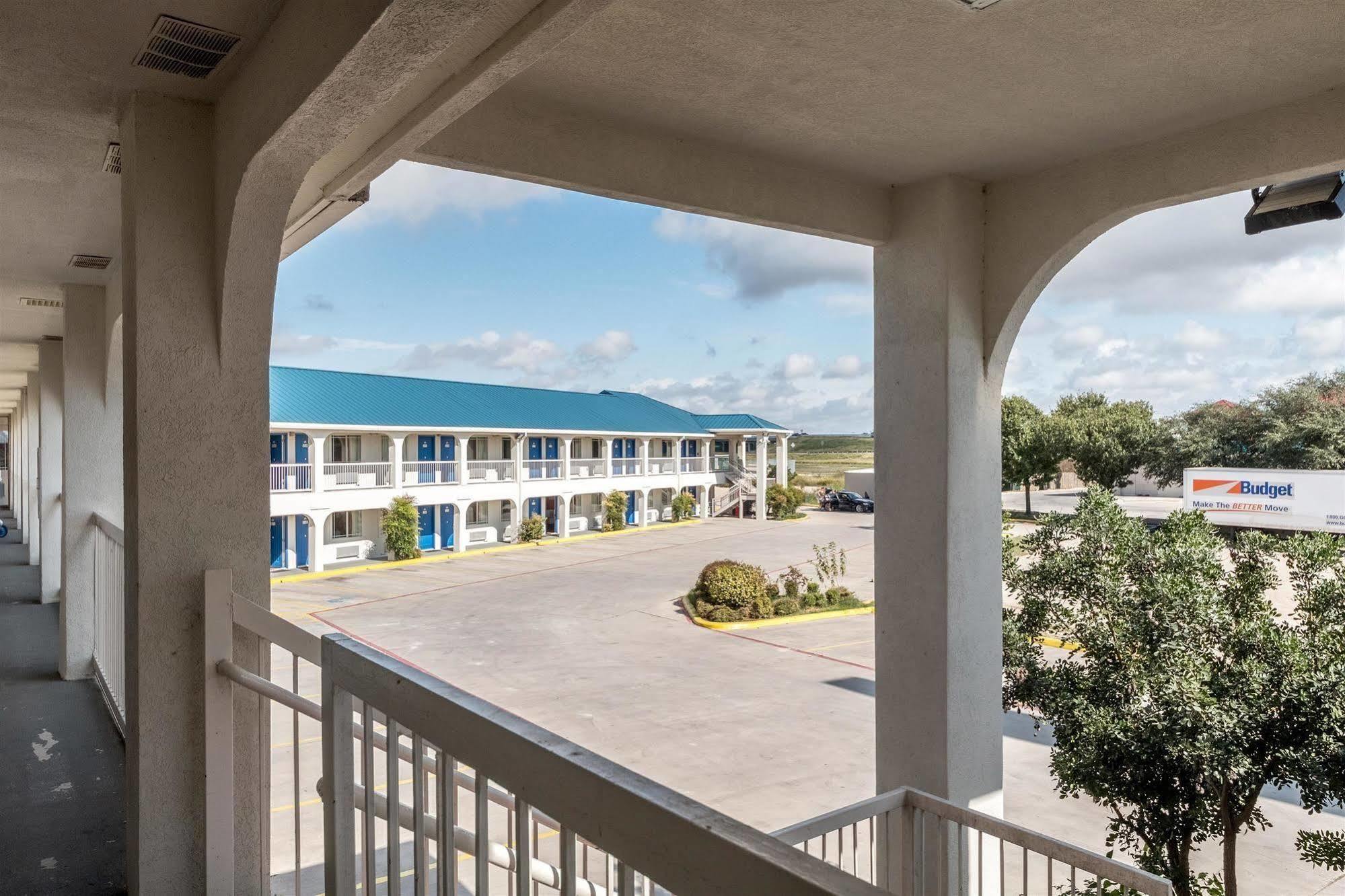 Motel 6 Seguin Tx Kültér fotó